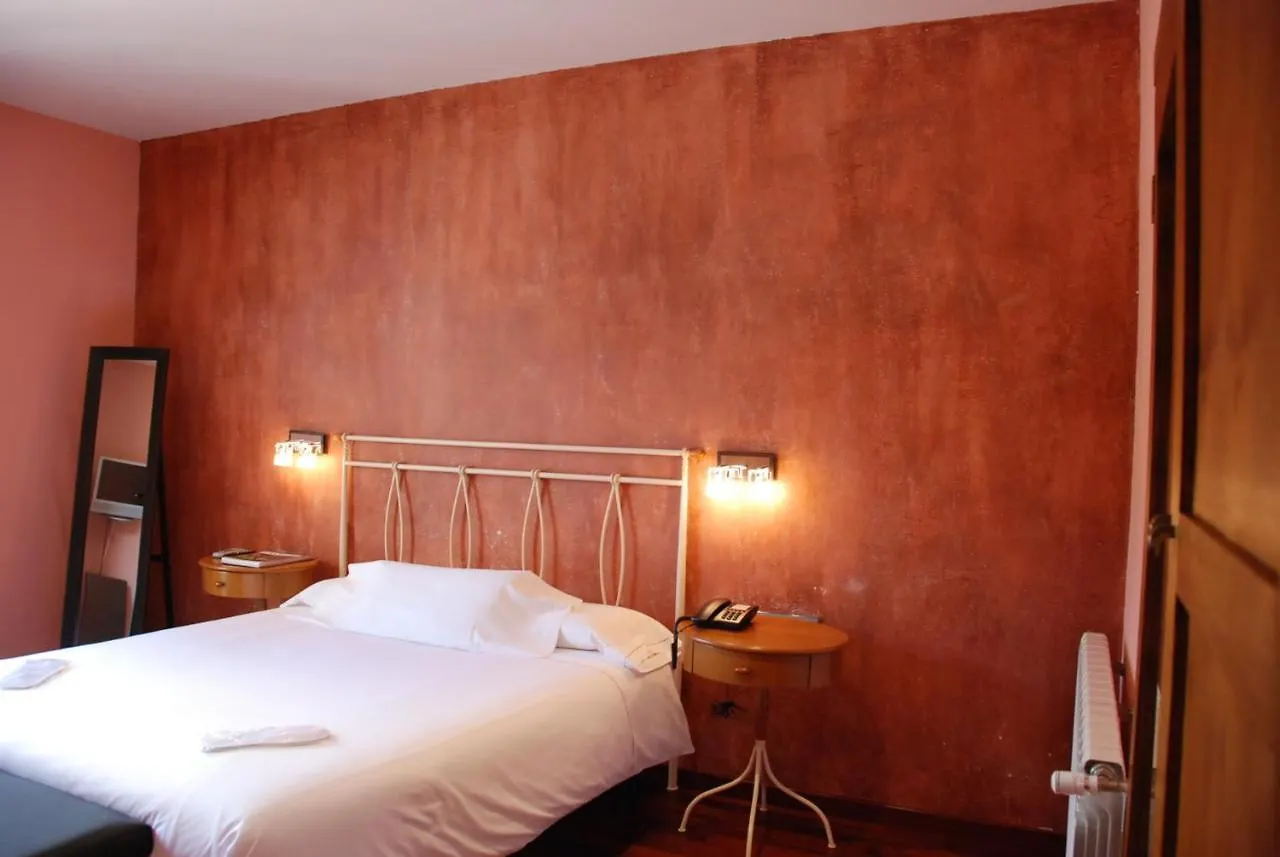 Hotel Dom Organya