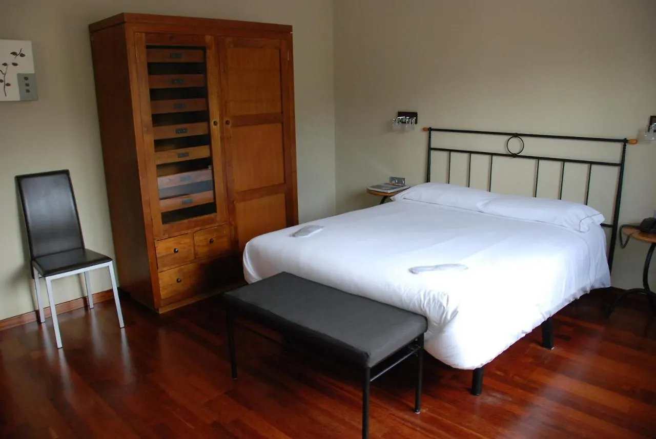 Hotel Dom Organya 3*,