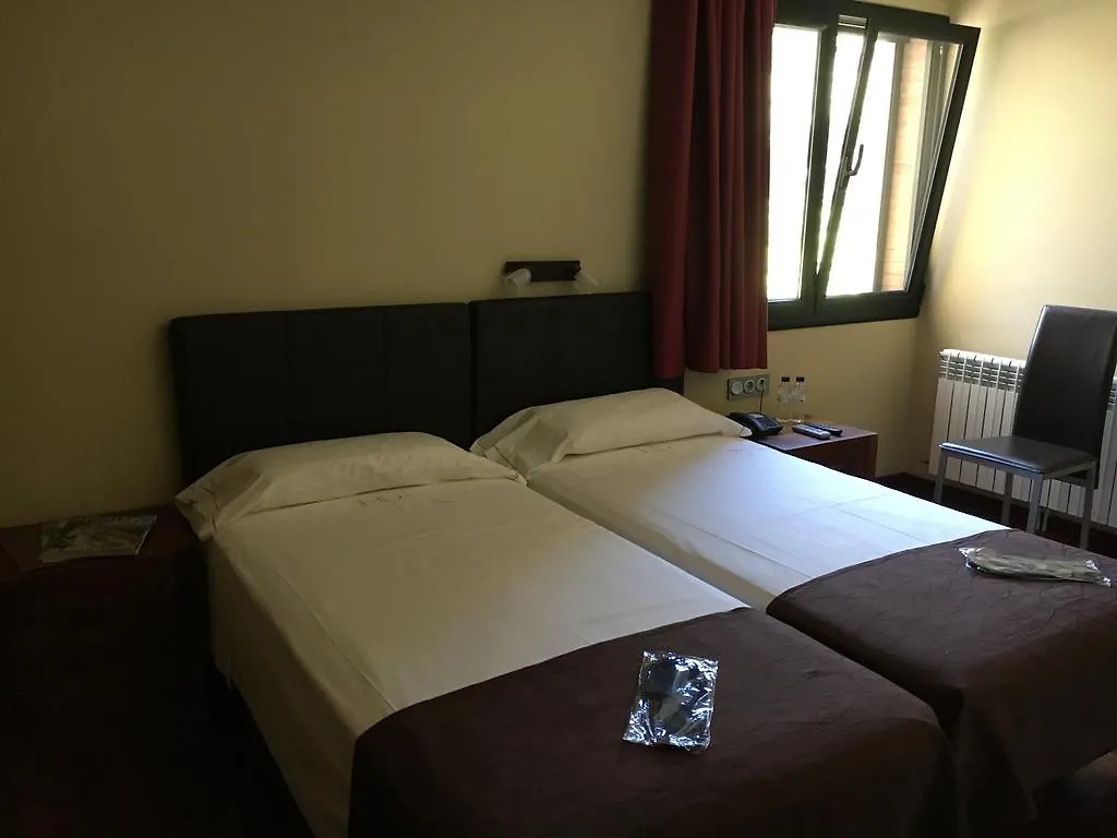 Hotel Dom Organya